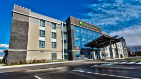 Holiday Inn Express & Suites Vaudreuil-Dorion, an IHG Hotel